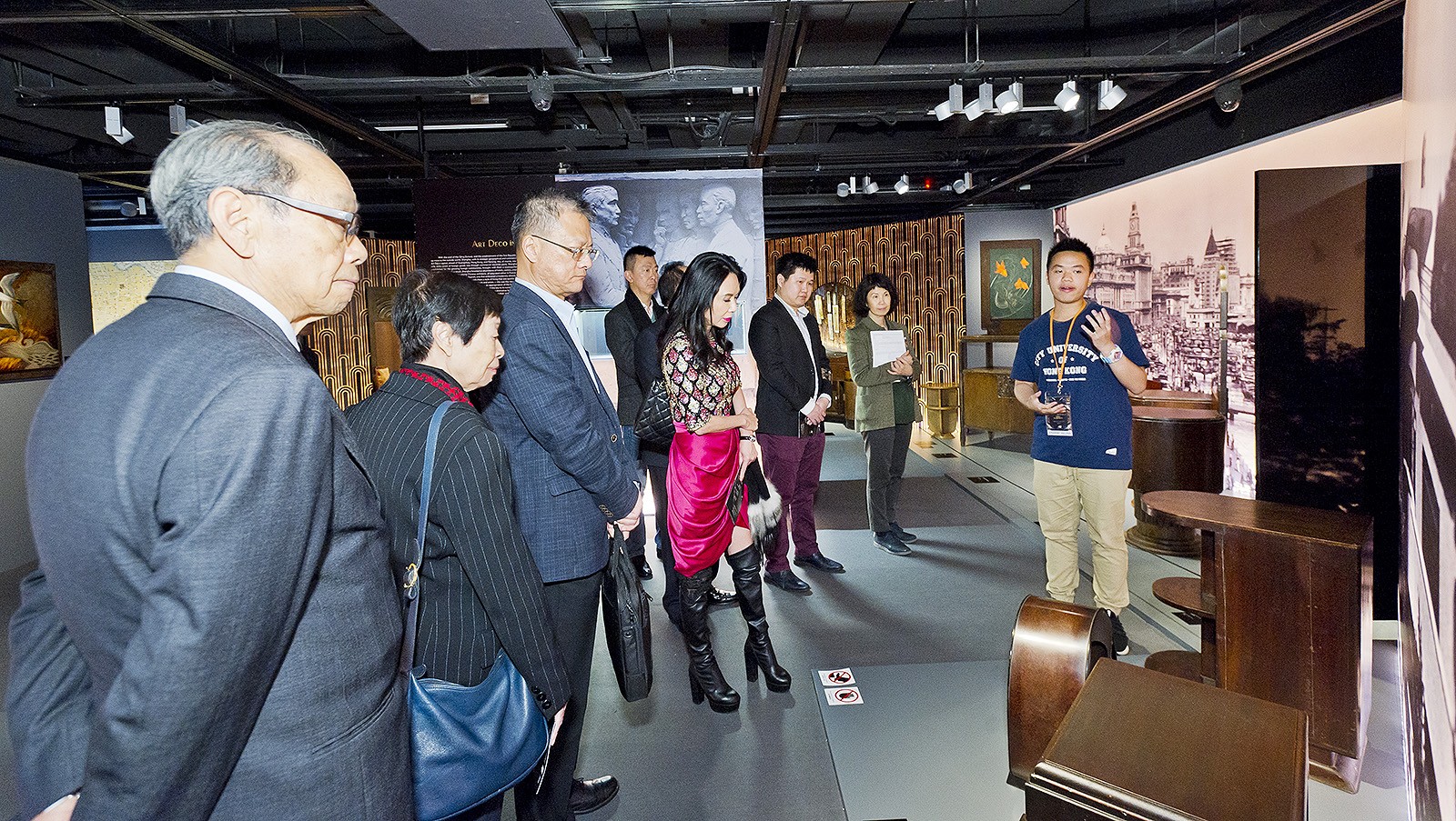 Guests visited the “Art Deco. The France-China Connection” exhibition. 